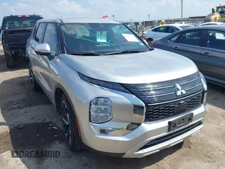 2024 Mitsubishi Outlander SE z VIN JA4J3VA83RZ042369, wystawiony jako IAAI lot #42419137 z przebiegiem 34 042 mil mil oraz . Historia ofert i sprzedaży dostępna na DreamBid. Obrazek 1.