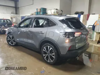2022 Ford Escape SE z VIN 1FMCU0G66NUA43023, wystawiony jako Copart lot #48254235 z przebiegiem Nie podano mil oraz Szkoda całkowita • Salvage title. Historia ofert i sprzedaży dostępna na DreamBid. Obrazek 2.