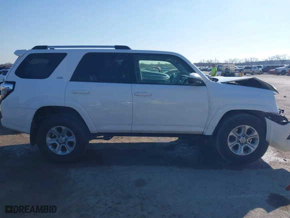 2019 Toyota 4Runner SR5 with VIN JTEZU5JR4K5193177, listed as a IAAI auction lot 41630718 with 136,381 mi miles. Bid and sale history available at carsss.com. Image 13.
