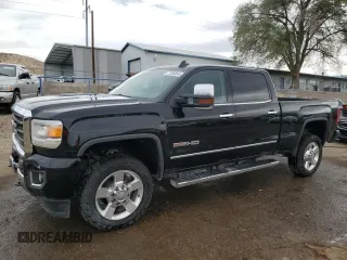 2016 GMC Sierra 2500HD SLT z VIN 1GT12TE83GF141313, wystawiony jako Copart lot #77009684 z przebiegiem 156 566 mil mil oraz Szkoda całkowita • Salvage title. Historia ofert i sprzedaży dostępna na DreamBid. Obrazek 1.