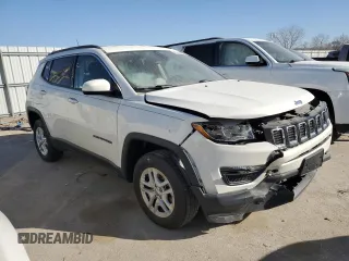 2020 Jeep Compass Sport with VIN 3C4NJDAB1LT132704, listed as a Copart auction lot 48259785 with 68,669 mi miles and Salvage Title. Bid and sale history available at DreamBid. Image 4.
