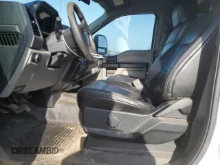 2017 Ford F-250 Lariat with VIN 1FT7W2BT7HEC13302, listed as a Copart auction lot 61263835 with 188,928 mi miles and Salvage title. Bid and sale history available at DreamBid. Image 7.
