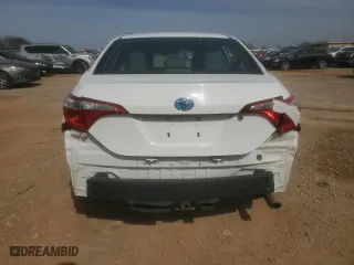 2016 Toyota Corolla L with VIN 2T1BURHEXGC722044, listed as a Copart auction lot 85305884 with 123,906 mi miles and Salvage Title. Bid and sale history available at carsss.com. Image 6.
