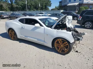 2018 Chevrolet Camaro 2LT with VIN 1G1FD1RS1J0153201, listed as a Copart auction lot 70767724 with 0 mi miles and Salvage Title. Bid and sale history available at carsss.com. Image 4.