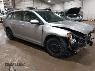 2016 Volkswagen Golf SportWagen TSI S with VIN 3VWC17AU1GM513489, listed as a IAAI auction lot 41432675 with 89,816 mi miles. Bid and sale history available at carsss.com. Image 1.