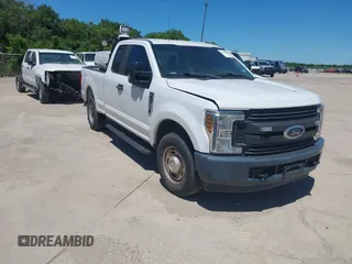 2018 Ford F-250 XL с VIN 1FT7X2A68JEB98503, выставлен на аукционе IAAI как лот 42229883 с пробегом 105 691 миль миль и . История ставок и продаж доступна на DreamBid. Изображение 1.