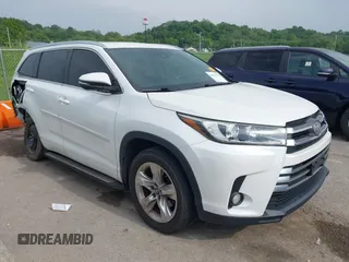 2017 Toyota Highlander Limited with VIN 5TDDZRFH9HS389870, listed as a IAAI auction lot 42272227 with 147,508 mi miles and . Bid and sale history available at DreamBid. Image 1.