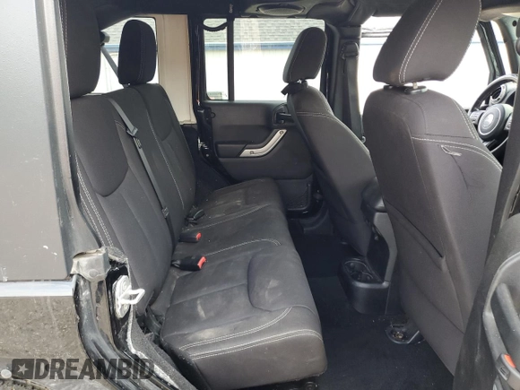 2013 Jeep Wrangler Unlimited Sahara with VIN 1C4BJWEG8DL678692, listed as a Copart auction lot 62289785 with 132,528 mi miles and Clean title. Bid and sale history available at DreamBid. Image 11.