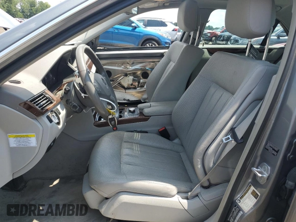 2013 Mercedes-Benz E 350 Luxury with VIN WDDHF8JBXDA721657, listed as a Copart auction lot 63260475 with 49,357 mi miles and Salvage title. Bid and sale history available at DreamBid. Image 7.