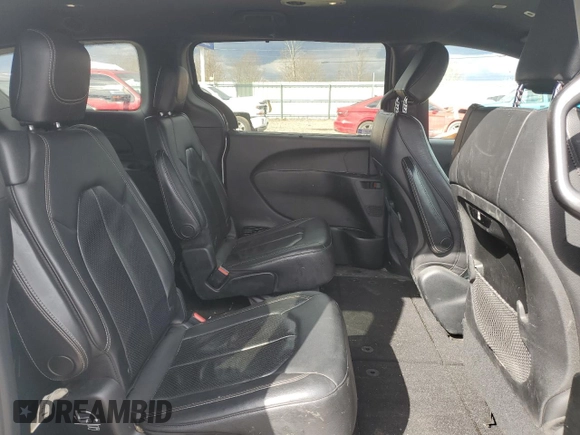 2018 Chrysler Pacifica Touring L with VIN 2C4RC1BGXJR194588, listed as a Copart auction lot 53236885 with 149,968 mi miles and Salvage Title. Bid and sale history available at DreamBid. Image 11.