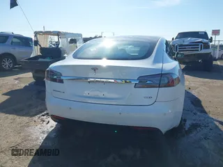 2018 Tesla Model S 75D z VIN 5YJSA1E29JF276329, wystawiony jako IAAI lot #41673653 z przebiegiem Nie podano mil oraz . Historia ofert i sprzedaży dostępna na DreamBid. Obrazek 16.