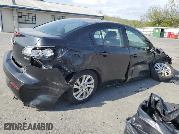 2012 Mazda 3 i Touring z VIN JM1BL1V80C1656041, wystawiony jako Copart lot #55286495 z przebiegiem 83 041 mil mil oraz Szkoda całkowita • Salvage title. Historia ofert i sprzedaży dostępna na DreamBid. Obrazek 3.