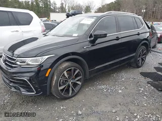 2022 Volkswagen Tiguan SEL R-Line with VIN 3VV4B7AX0NM177167, listed as a IAAI auction lot 41244023 with 16,312 mi miles. Bid and sale history available at carsss.com. Image 17.