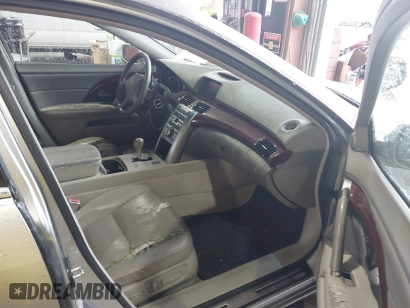 2008 Acura RL with VIN JH4KB16528C004491, listed as a IAAI auction lot 41571102 with 144,373 mi miles and . Bid and sale history available at DreamBid. Image 5.