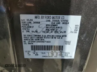 2005 Ford F-150 XLT с VIN 1FTPW12505KE71623, выставлен на аукционе Copart как лот 59517125 с пробегом 222 641 миль миль и Чистый • Clean title. История ставок и продаж доступна на DreamBid. Изображение 13.