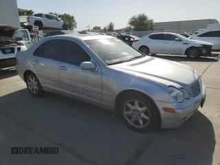 2004 Mercedes-Benz C 240 с VIN WDBRF61J54A616985, выставлен на аукционе Copart как лот 51959845 с пробегом 128 364 миль миль и Списание • Salvage title. История ставок и продаж доступна на DreamBid. Изображение 4.