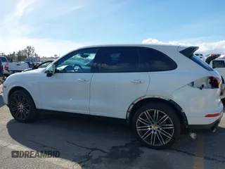 2017 Porsche Cayenne with VIN WP1AA2A23HKA80695, listed as a IAAI auction lot 41532359 with 71,628 mi miles. Bid and sale history available at carsss.com. Image 15.