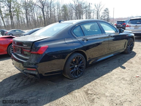 2021 BMW 7 Series 750i xDrive with VIN WBA7U2C05MCF72521, listed as a IAAI auction lot 41763182 with 68,668 mi miles. Bid and sale history available at carsss.com. Image 4.