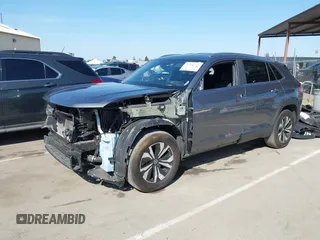 2024 Volkswagen Atlas SE z VIN 1V2LE2CA5RC225216, wystawiony jako IAAI lot #42156315 z przebiegiem 29 742 mil mil oraz . Historia ofert i sprzedaży dostępna na DreamBid. Obrazek 23.