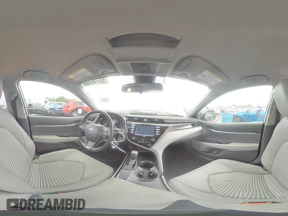 2020 Toyota Camry SE z VIN 4T1G11AK3LU878547, wystawiony jako Copart lot #55746685 z przebiegiem 65 427 mil mil oraz Szkoda całkowita • Salvage title. Historia ofert i sprzedaży dostępna na DreamBid. Obrazek 13.