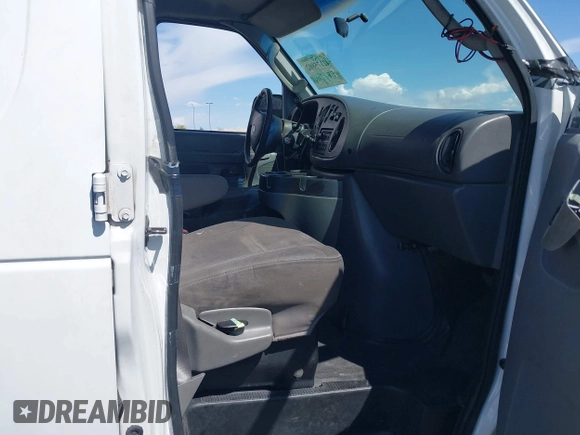 2006 Ford Econoline Cargo with VIN 1FTNE24L56HA73690, listed as a IAAI auction lot 42175802 with Not provided miles and . Bid and sale history available at DreamBid. Image 5.