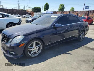 2013 Mercedes-Benz E 350 Luxury z VIN WDDHF5KB9DA731853, wystawiony jako Copart lot #56425125 z przebiegiem 127 816 mil mil oraz Szkoda całkowita • Salvage title. Historia ofert i sprzedaży dostępna na DreamBid. Obrazek 1.