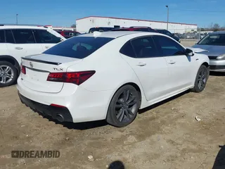 2018 Acura TLX w/A-SPEC Pkg with VIN 19UUB2F63JA007945, listed as a IAAI auction lot 41320172 with 160,616 mi miles. Bid and sale history available at carsss.com. Image 4.