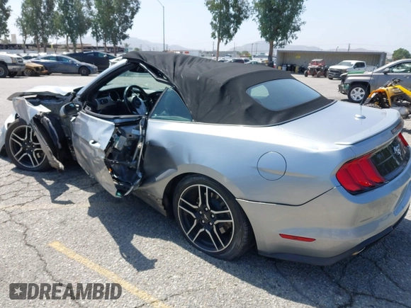 2021 Ford Mustang EcoBoost z VIN 1FATP8UH2M5120162, wystawiony jako IAAI lot #42561125 z przebiegiem 55 360 mil mil oraz . Historia ofert i sprzedaży dostępna na DreamBid. Obrazek 3.
