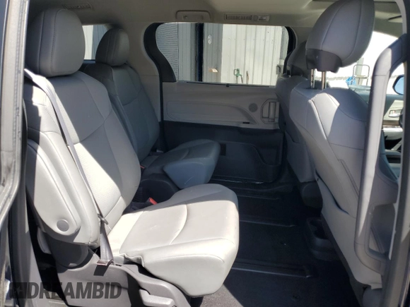 2021 Toyota Sienna XLE with VIN 5TDYSKFC8MS032403, listed as a Copart auction lot 52438625 with 48,738 mi miles and Salvage Title. Bid and sale history available at DreamBid. Image 11.