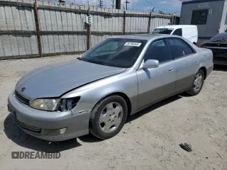 2000 Lexus ES 300 with VIN JT8BF28G9Y5100812, listed as a Copart auction lot 56790365 with 161,518 mi miles and Salvage title. Bid and sale history available at DreamBid. Image 1.