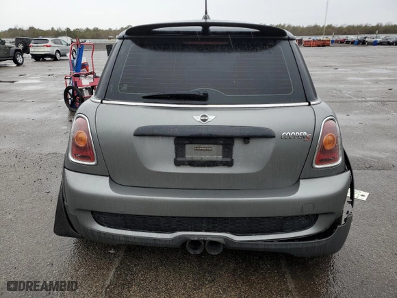 2008 MINI Cooper Hardtop S with VIN WMWMF73568TV36409, listed as a Copart auction lot 43176495 with 189,488 mi miles and Salvage Title. Bid and sale history available at carsss.com. Image 6.