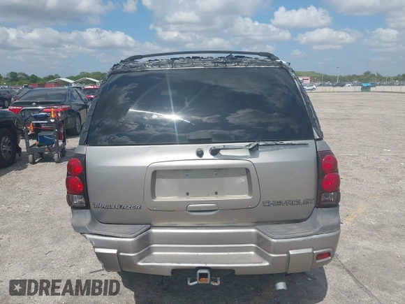 2003 Chevrolet TrailBlazer LS with VIN 1GNDT13SX32367807, listed as a IAAI auction lot 42070031 with 162,966 mi miles and . Bid and sale history available at DreamBid. Image 16.