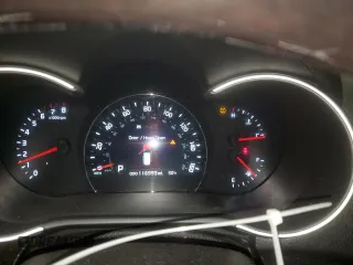 2014 Kia Sorento SX Limited z VIN 5XYKWDA79EG451665, wystawiony jako Copart lot #45566955 z przebiegiem 116 993 mil mil oraz Szkoda całkowita • Salvage title. Historia ofert i sprzedaży dostępna na DreamBid. Obrazek 9.
