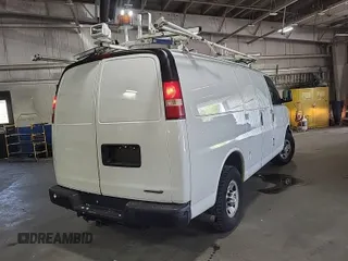 2015 Chevrolet Express Cargo z VIN 1GCWGFCF3F1168503, wystawiony jako IAAI lot #42546933 z przebiegiem 104 968 mil mil oraz . Historia ofert i sprzedaży dostępna na DreamBid. Obrazek 24.