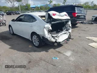 2014 Lexus ES 350 with VIN JTHBK1GG2E2092248, listed as a IAAI auction lot 41589999 with 170,808 mi miles. Bid and sale history available at carsss.com. Image 3.
