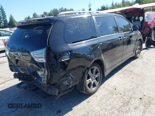 2020 Toyota Sienna SE with VIN 5TDXZ3DC9LS043621, listed as a IAAI auction lot 42670891 with 56,734 mi miles and . Bid and sale history available at DreamBid. Image 4.