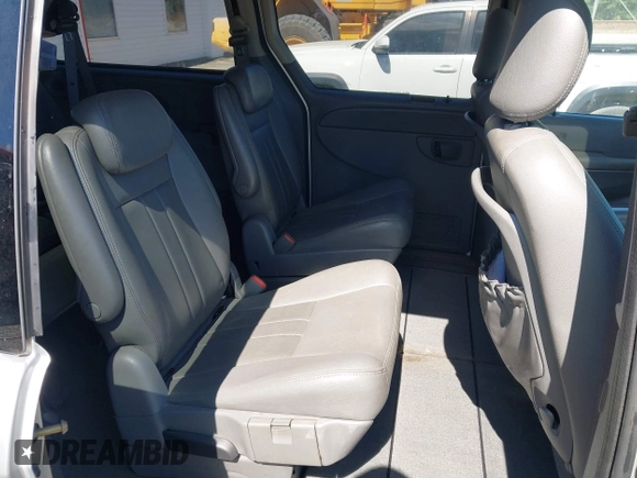 2006 Chrysler Town & Country Touring with VIN 2A4GP54L36R820920, listed as a IAAI auction lot 42335161 with 205,432 mi miles and . Bid and sale history available at DreamBid. Image 8.