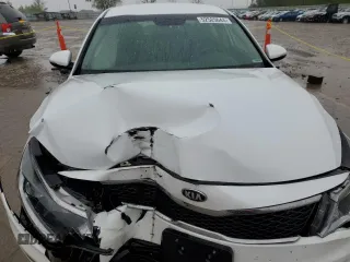 2018 Kia Optima S with VIN 5XXGT4L3XJG220491, listed as a Copart auction lot 82636394 with 131,678 mi miles and Non Repairable. Bid and sale history available at carsss.com. Image 11.