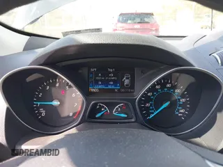 2016 Ford Escape SE with VIN 1FMCU9GX5GUA06660, listed as a IAAI auction lot 42043031 with 87,719 mi miles. Bid and sale history available at carsss.com. Image 7.
