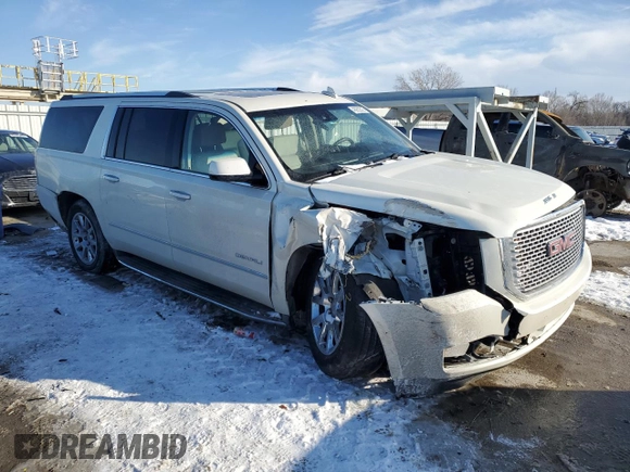 2015 GMC Yukon XL Denali with VIN 1GKS2JKJ8FR674890, listed as a Copart auction lot 45952505 with 120,032 mi miles and Salvage Title. Bid and sale history available at carsss.com. Image 4.