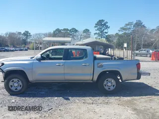 2017 Toyota Tacoma SR with VIN 5TFAX5GN7HX101599, listed as a IAAI auction lot 41762674 with 160,973 mi miles. Bid and sale history available at carsss.com. Image 15.