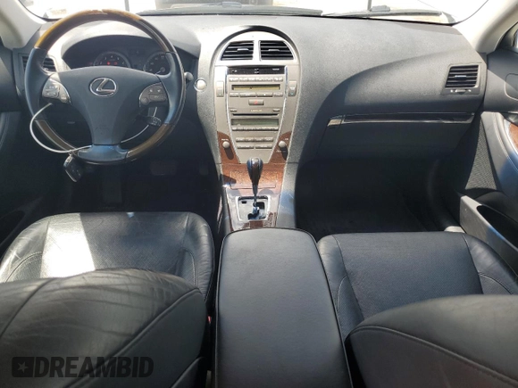 2012 Lexus ES 330 z VIN JTHBK1EG6C2474315, wystawiony jako Copart lot #57870335 z przebiegiem 123 062 mil mil oraz Czysty tytuł • Clean title. Historia ofert i sprzedaży dostępna na DreamBid. Obrazek 8.