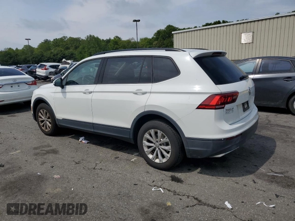 2018 Volkswagen Tiguan S z VIN 3VV1B7AX1JM072635, wystawiony jako Copart lot #58413425 z przebiegiem 79 514 mil mil oraz Szkoda całkowita • Salvage title. Historia ofert i sprzedaży dostępna na DreamBid. Obrazek 2.