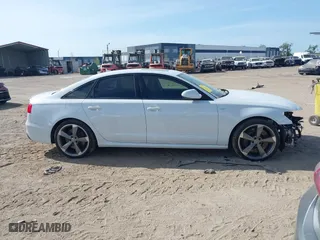 2015 Audi S6 Prestige with VIN WAUF2AFC0FN006210, listed as a IAAI auction lot 41951372 with 110,147 mi miles. Bid and sale history available at carsss.com. Image 13.