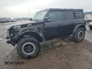 2022 Ford Bronco z VIN 1FMEE5DH5NLA84662, wystawiony jako Copart lot #59847245 z przebiegiem 10 768 mil mil oraz Szkoda całkowita • Salvage title. Historia ofert i sprzedaży dostępna na DreamBid. Obrazek 1.