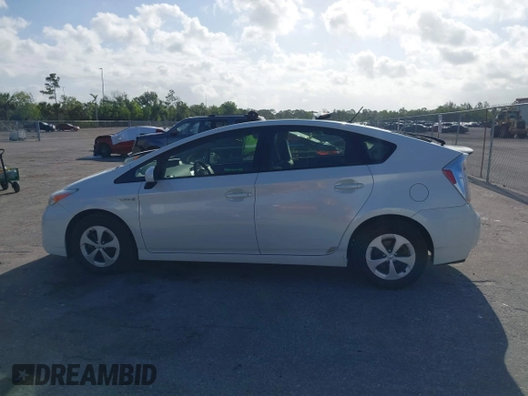 2013 Toyota Prius One with VIN JTDKN3DU5D1632145, listed as a IAAI auction lot 41955924 with 93,171 mi miles. Bid and sale history available at carsss.com. Image 15.