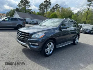 2012 Mercedes-Benz M 350 z VIN 4JGDA2EB0CA030386, wystawiony jako Copart lot #56890935 z przebiegiem 162 086 mil mil oraz Tytuł czysty. Historia ofert i sprzedaży dostępna na DreamBid. Obrazek 1.