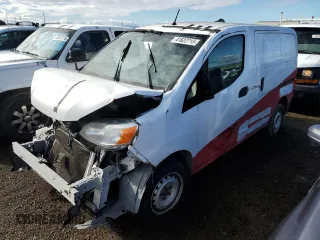 2015 Nissan NV200 S z VIN 3N6CM0KN0FK700948, wystawiony jako Copart lot #41622715 z przebiegiem 222 537 mil mil oraz Szkoda całkowita • Salvage title. Historia ofert i sprzedaży dostępna na DreamBid. Obrazek 1.