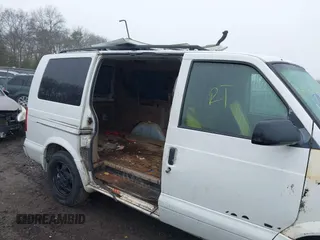 2003 Chevrolet Astro with VIN 1GNDM19X63B132143, listed as a IAAI auction lot 41818208 with Not Provided miles. Bid and sale history available at carsss.com. Image 6.