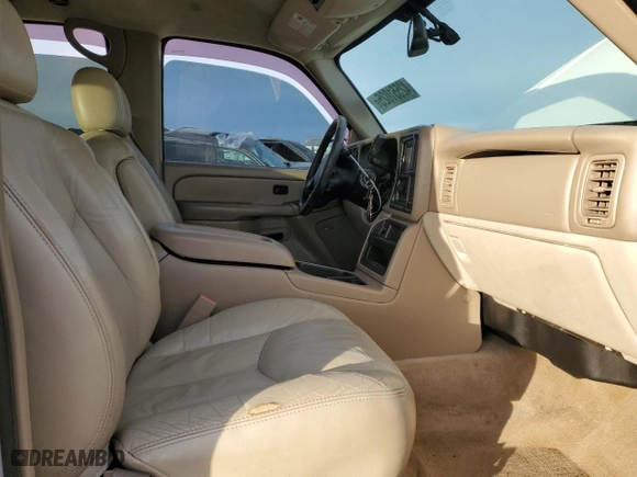 2006 GMC Yukon XL SLT with VIN 1GKFK16Z56J117404, listed as a Copart auction lot 42551025 with 107,860 mi miles and Salvage Title. Bid and sale history available at carsss.com. Image 7.